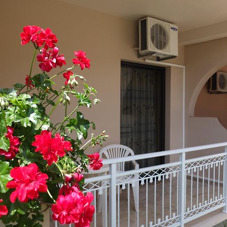 Toula'S Apartments 斯达林 外观 照片